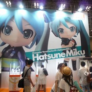 【キャラホビ2012】巷で話題の「ミクダヨー」、1/500サイズ宇宙戦艦ヤマト、シャア専用オーリスなど注目集める