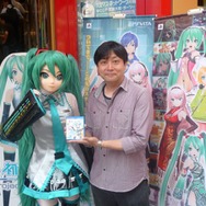 『初音ミク -Project DIVA- f』発売記念、林プロデューサーインタビュー ― ミクさんの新たな着ぐるみも登場