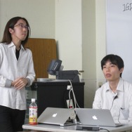 スマホでの配信について語る御影氏（左）とKazu氏（右）