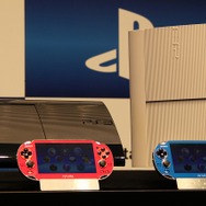 【フォトレポート】新カラーPSVita & 新型プレイステーション3を間近でチェック