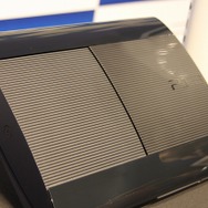 【フォトレポート】新カラーPSVita & 新型プレイステーション3を間近でチェック