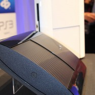 【フォトレポート】新カラーPSVita & 新型プレイステーション3を間近でチェック