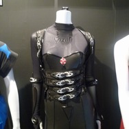 【TGS 2012】「バイオハザードV」で実際に使われた衣装