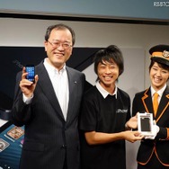 第1購入者とのフォトセッション