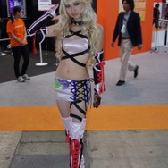 【TGS 2012】ハンコックの「メロメロ甘風」で思わず石化・・・バンナムブースの美人コンパニオンをフォトレポート