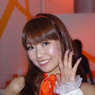 【TGS 2012】ハンコックの「メロメロ甘風」で思わず石化・・・バンナムブースの美人コンパニオンをフォトレポート