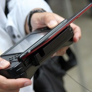 【TGS 2012】3DS LLでも「拡張スライドパッド」で快適なモンハンを!LL用が初披露