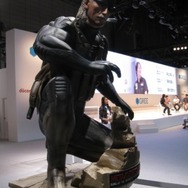 【TGS 2012】あの”ダンボール箱”も登場—「メタルギア」シリーズ初のソーシャルゲーム『METAL GEAR SOLID SOCIAL OPS』を試遊