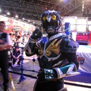 【TGS 2012】ご当地ヒーロー「超神ネイガー」と「琉神マブヤー」、ブシロードがソーシャルゲーム化！