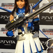 吉木りさのキュートなペイルウイング姿&超B級の4分間を見逃すな!『地球防衛軍3』完成披露会見