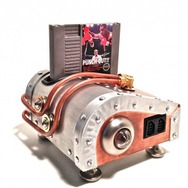 まだまだ現役！スチームパンクなファミコンのケースMODがかっこいい