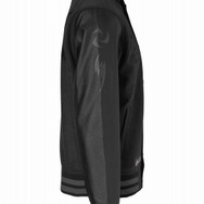 「ストリートファイター X 鉄拳 オフィシャル アパレルストア」にクールなジャケットが登場