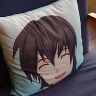 イスにはジュードのクッション