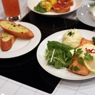 ルドガーとエルのコース料理に舌鼓、豪華景品もあたる「テイルズ オブ ダイニング」の模様をお届け