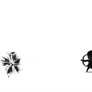 弓矢を使って攻撃しています