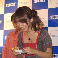 【ハドソンWiiウェアタイトル発表会】 最後は山本梓さんも交えて『スタソルR』ゲーム大会！(3)