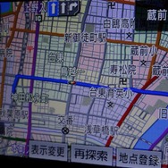 ナビ側でこのような地図表示がなされていると…。