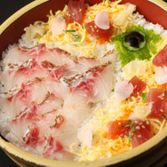 イッスンとアマ公の思い出華ちらし寿司