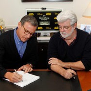 ディズニーがルーカスフィルムを買収 ― 「スター・ウォーズ」最新映画も制作発表