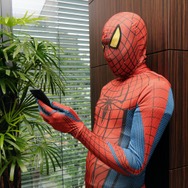 スパイダーマン×マジゲートの異色コラボ!マジゲートにどっぷりハマったスパイダーマンがそこに!