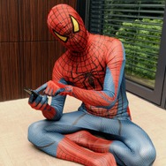 スパイダーマン×マジゲートの異色コラボ!マジゲートにどっぷりハマったスパイダーマンがそこに!
