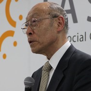 準備委員会座長の堀部氏