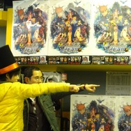 ビシッと本作の決めポーズで！