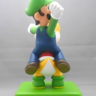 ルイージ・背面