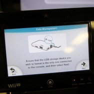 背面のUSBポートを使うように指示