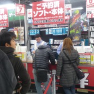 カップルや夫婦の姿も結構目立ちました