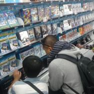 どのソフトにするか、親子で悩んでいるみたい