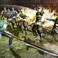 武器を切り替えながら攻撃