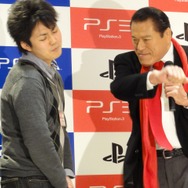 史上初のビンタ同梱パック、猪木さんの闘魂ほとばしるビックロイベントをフォトレポート