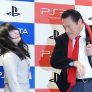 史上初のビンタ同梱パック、猪木さんの闘魂ほとばしるビックロイベントをフォトレポート