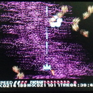 敵機のグラフィックやスクロールしていく背景も、ファミコンのハードスペックを考えると美しく描かれていると思います。