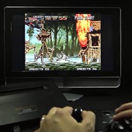 ジョイスティックで遊んでいます