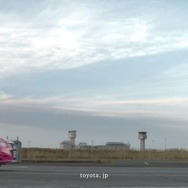 新TV-CM「愛は勝つ」 (C)藤子プロ・小学館・テレビ朝日・シンエイ・ADK