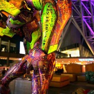 ヱヴァ神社に奉納された初号機には、全国の上映劇場を巡ったキャラバンでメッセージがびっしり