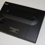 ｢NEOGEO X ステーション｣