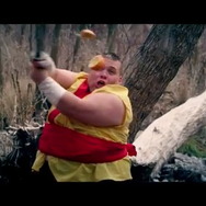 iPhoneのカジュアルゲー『Fruits Ninja』リアルに再現したら?　忍者がフルーツを斬りつける！