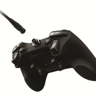 Xbox360ゲーマー注目、OLEDスクリーンを搭載したエリートゲーミングコントローラー「Sabertooth Elite」