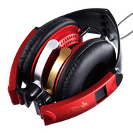 バンダイ、「仮面ライダーウィザード」フレイムスタイルをイメージしたヘッドフォン発売