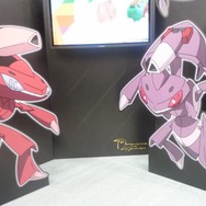 映画にも登場するゲノセクトとの記念撮影もできた