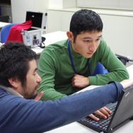 プログラムで不明な点は一ツ橋会場の運営責任者である長久勝氏がサポート