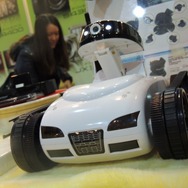 謎の戦車型ラジコン