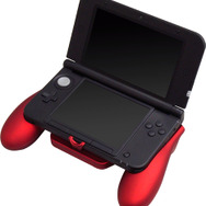 ラバーコートグリップ(レッド)を3DS LLに装着