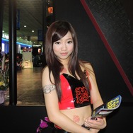 【台北国際ゲームショウ 2013】台湾女性の美しさにうっとり・・・美人コンパニオンをフォトレポート(1)