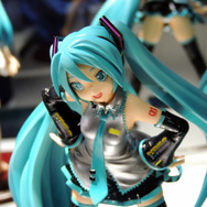 【ワンフェス2013冬】バズライト・イヤーに碇ゲンドウ、もちろん初音ミクも展示されていたセガのブースをフォトレポート