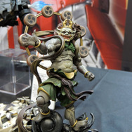 【ワンフェス2013冬】雪ミクと仏像とZETMAN・・・ケンエレファントブースのクオリティに驚く