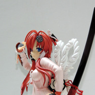 【ワンフェス2013冬】ドレスをまとったセイバーが素敵！アルターブースは人気キャラが大集結